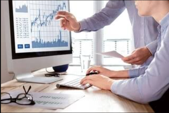 Why Corporate Earnings Season Moves the Broader Market